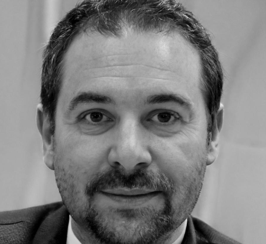 Dr. Andreas Müller - Finanzexperte